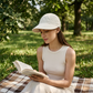 🧢☀️Damesolhatt med justerbar hestehale-åpning – pustende og lett – perfekt til stranden, hagen eller reiser – beskytter pålitelig mot UV-stråling🌿👒