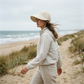 🧢☀️Damesolhatt med justerbar hestehale-åpning – pustende og lett – perfekt til stranden, hagen eller reiser – beskytter pålitelig mot UV-stråling🌿👒
